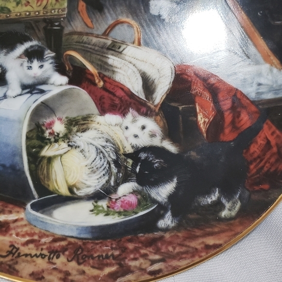 W.S. George Mischief with the Hatbox Cat Collectible Plate Wall Hanging 1990 - Picture 3 of 6